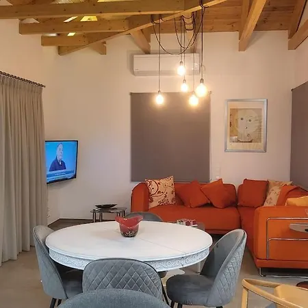 Φιλόξενο Σπίτι Στο Βόλο Villa Volos Exterior photo